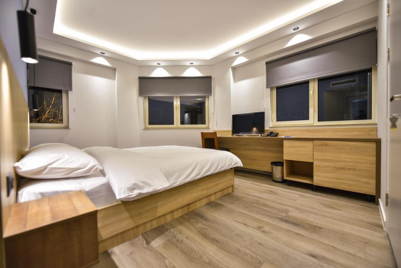 Baron Boutique Hotel 耶烈万 外观 照片