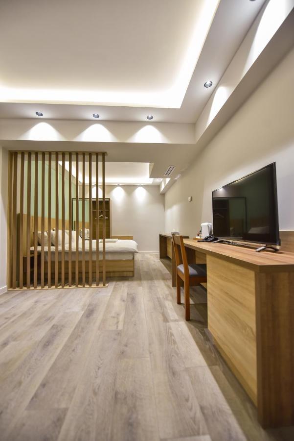 Baron Boutique Hotel 耶烈万 外观 照片