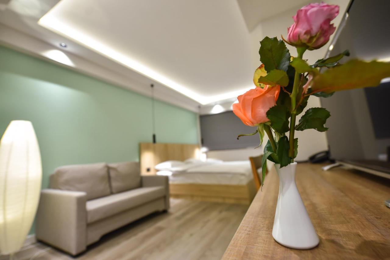 Baron Boutique Hotel 耶烈万 外观 照片